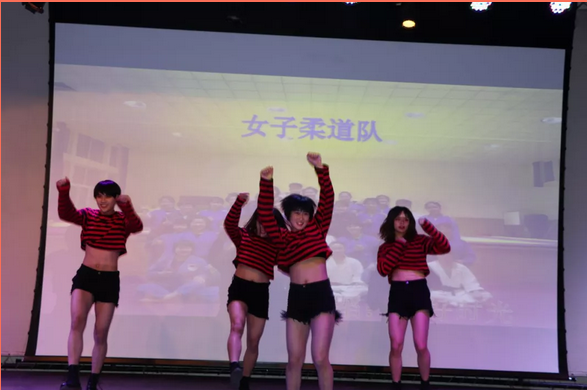 9b6c3decc1984389bea902135a01b682.png blob.png