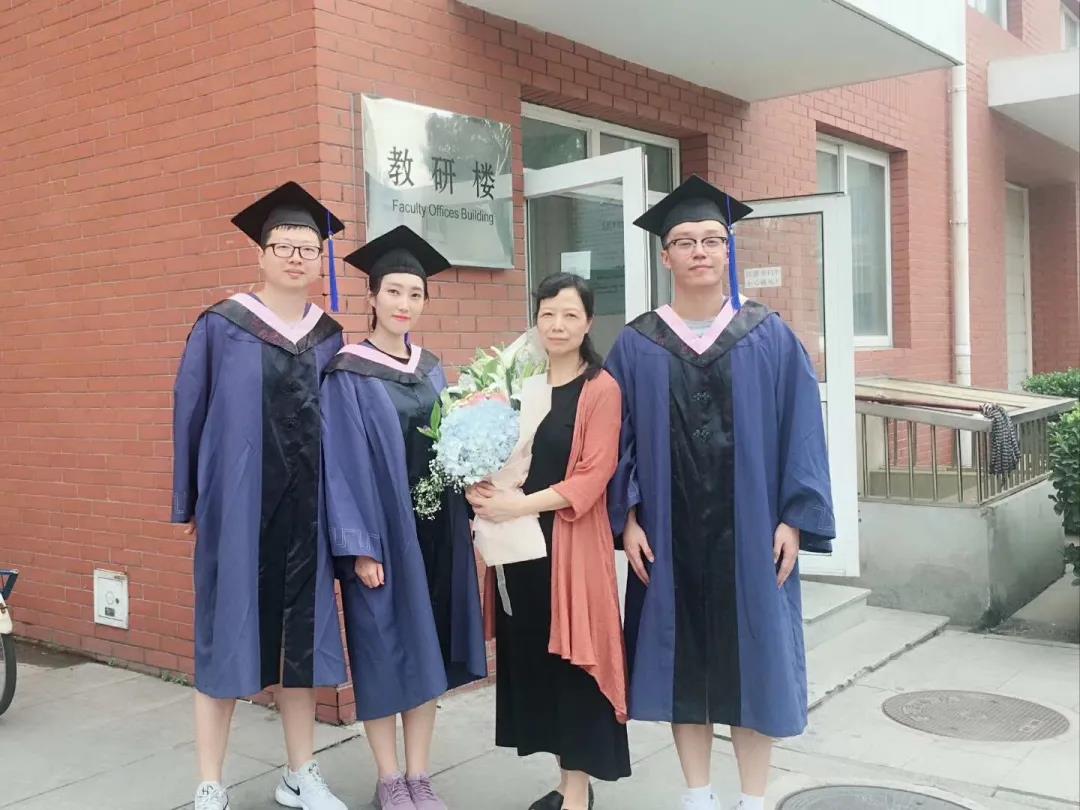 ba1422f3d5ac4619b6d5b767640c931c.jpg ba1422f3d5ac4619b6d5b767640c931c.jpg