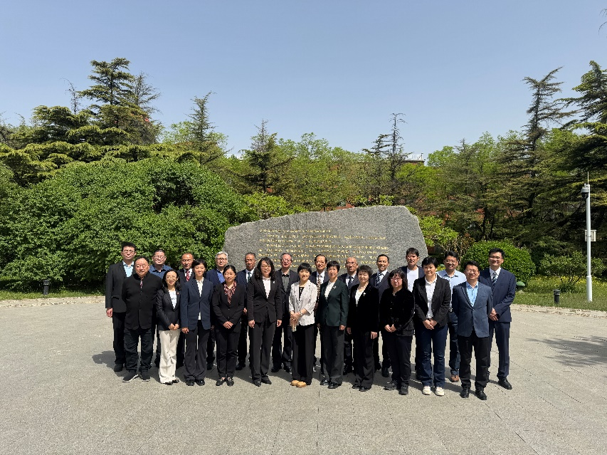 b477e080ebc445e4af9615a35d074593.png b477e080ebc445e4af9615a35d074593.png